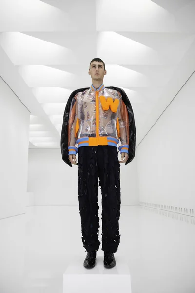 Look 5
